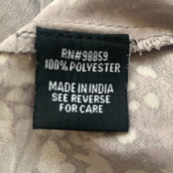 🌟w118 by Walter Baker Adrienne short🌟 - Picture 10 of 10